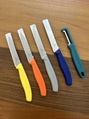 VICTORINOX 4 lü BIÇAK ve Soyacak seti